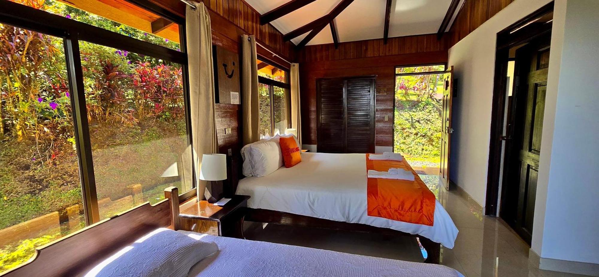 Heliconias Rainforest Lodge ビハグア エクステリア 写真
