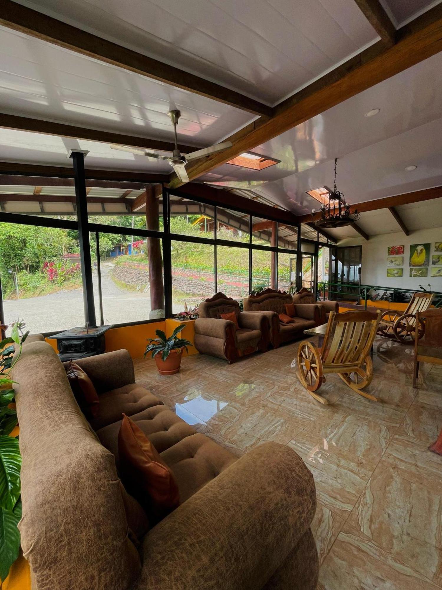 Heliconias Rainforest Lodge ビハグア エクステリア 写真
