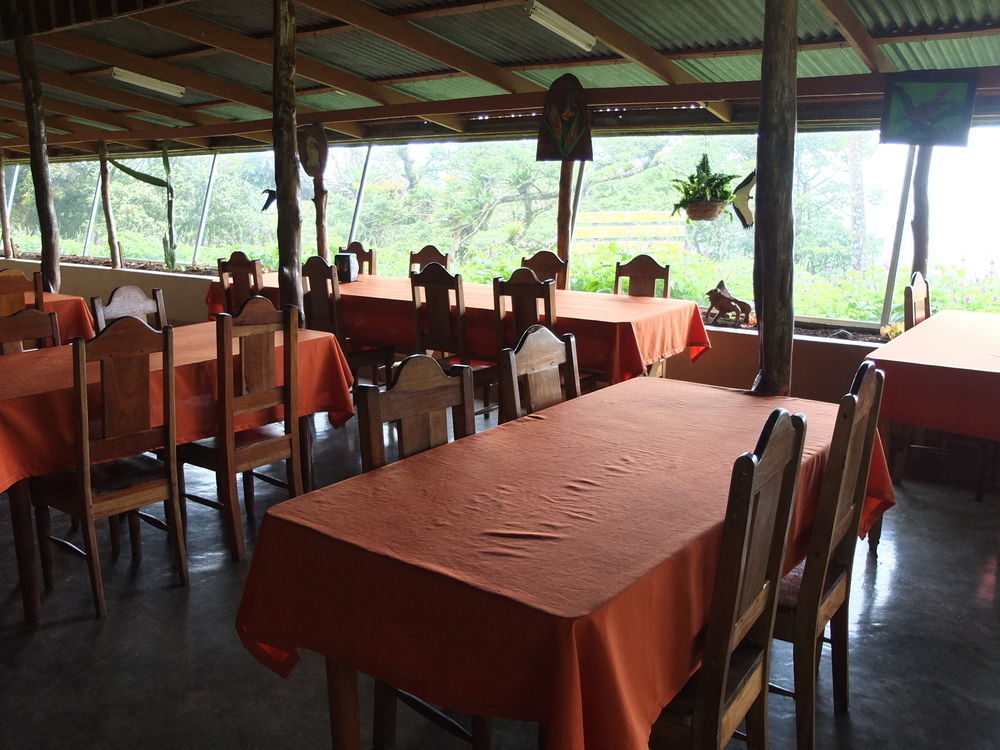 Heliconias Rainforest Lodge ビハグア エクステリア 写真